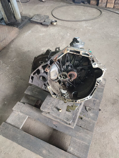 Мкпп коробка Renault Scenic 3  2010 хэтчбек 1.6 Бензин Кременчуг