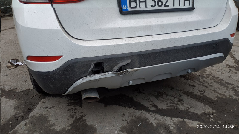 Нижняя часть заднего бампера черная BMW X1  2014 2.0 Дизель 