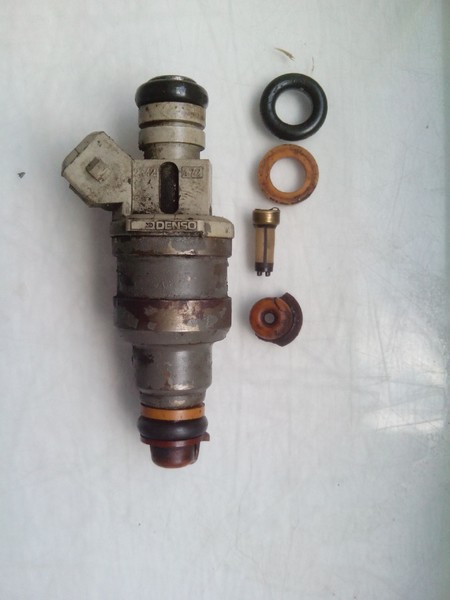 Форсунка Denso 2342 472 Ford Taurus 1995 г.  3.0 л бензин Киев