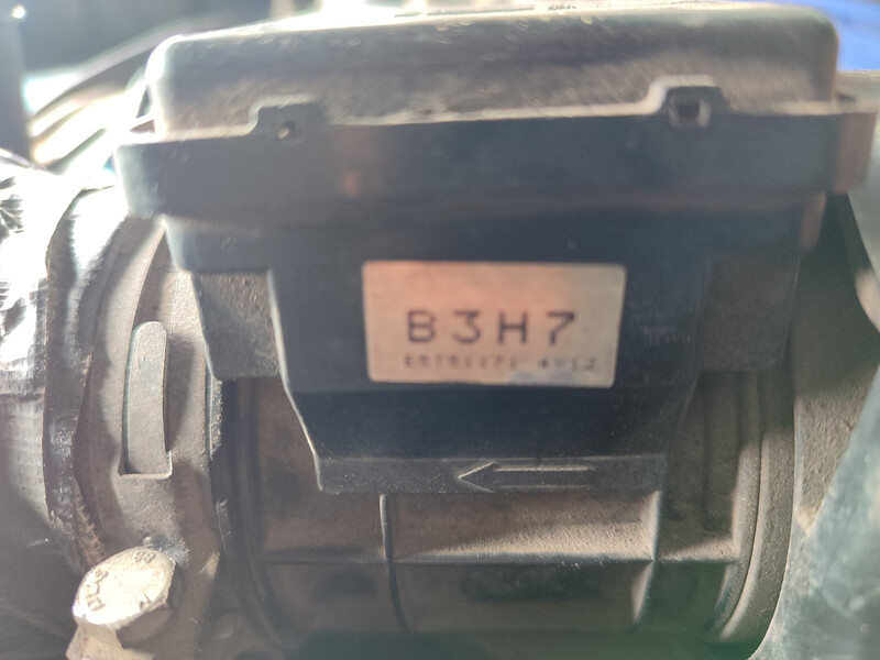 ДМРВ Mazda 323  1995 хетчбек 1.5 Бензин 