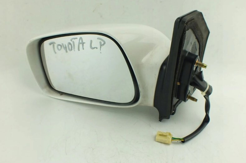 Дзеркало ліве Toyota Corolla E120  2005 1.8 Бензин 