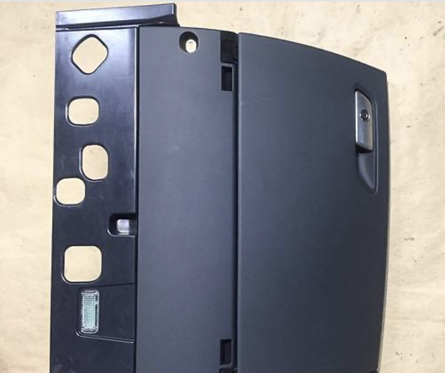 Бардачок вещевой Audi A6 C7  2013 2.0 Бензин Киев