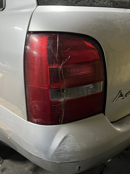 Задній лівий стоп Audi A4 B5 універсал 2000 р.  1.6 л бензин Луцьк