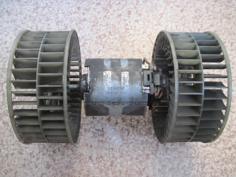 Моторчик печки Mercedes-Benz B-Class  1989 3.0 Дизель Чаплинка