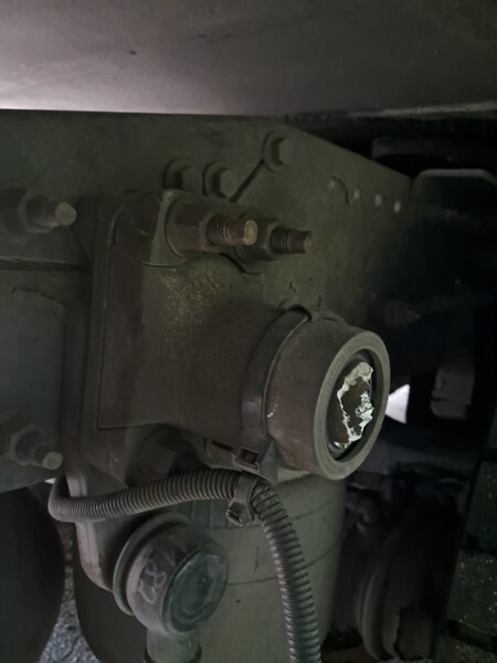 Подкрылок левый Volvo FH 1998 г.  Одесса