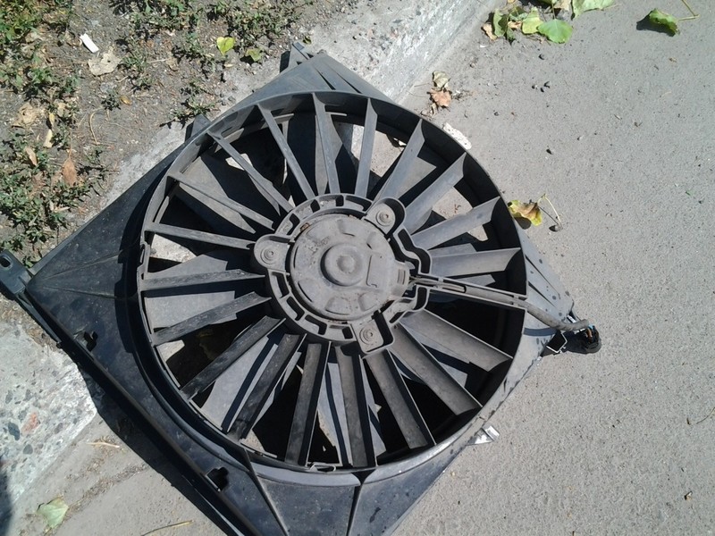 Вентилятор охолодження двигуна 232-015-03 PML1054   BMW 3 Series