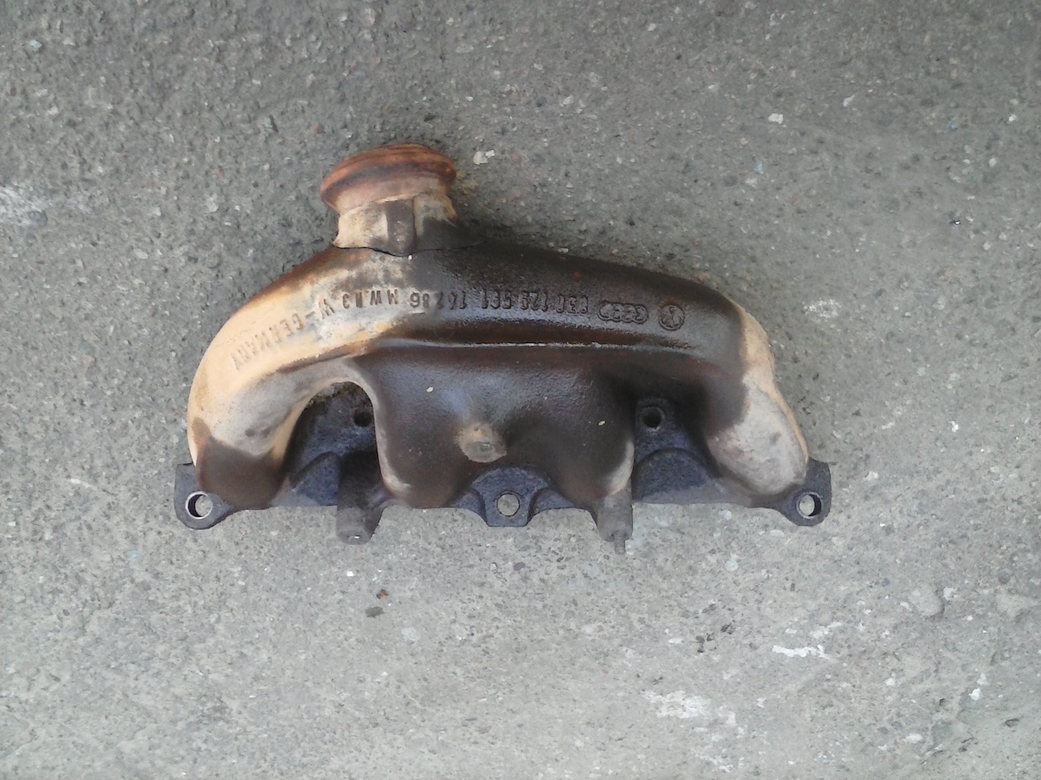 Выпускной коллектор 030129591   Volkswagen Golf