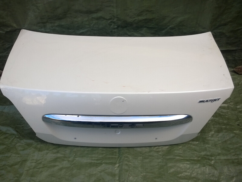 Крышка багажника Fiat Linea  2010 1.2 Бензин Львов
