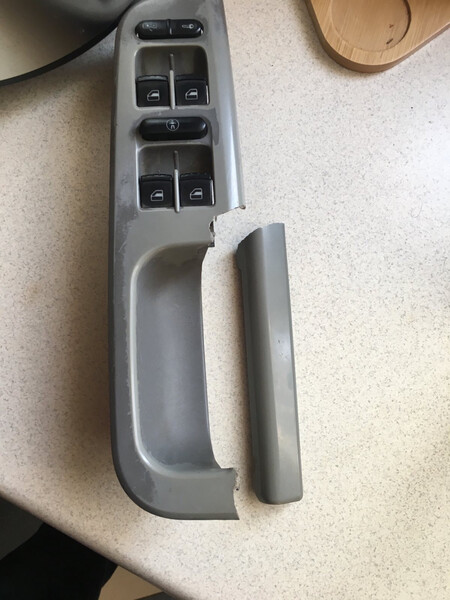 Блок склопідйомників Volkswagen Golf 4  1999 хетчбек 2.0 Бензин Самбір