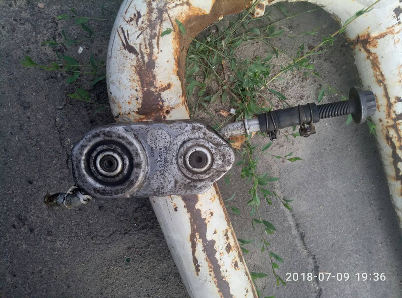 Радиатор акпп 152754815 Peugeot 607  2003 2.2 Дизель Ровно
