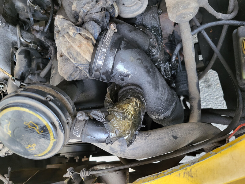 Патрубок сапуна Ford Transit  1996 2.5 Дизель Запорожье