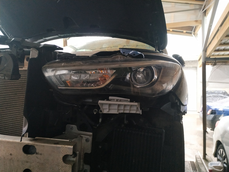 Права фара в зборі Infiniti QX60  2017 3.5 Бензин Киев