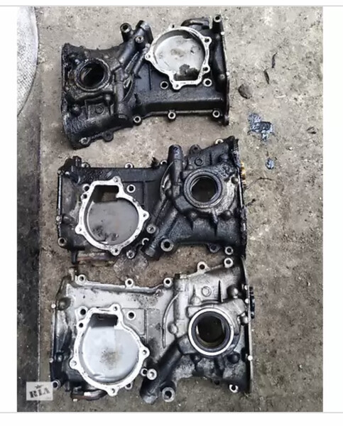 Боковая крышка грм (там где масляный насос) Nissan Sunny B14  1995 хэтчбек 1.4 Бензин Харьков