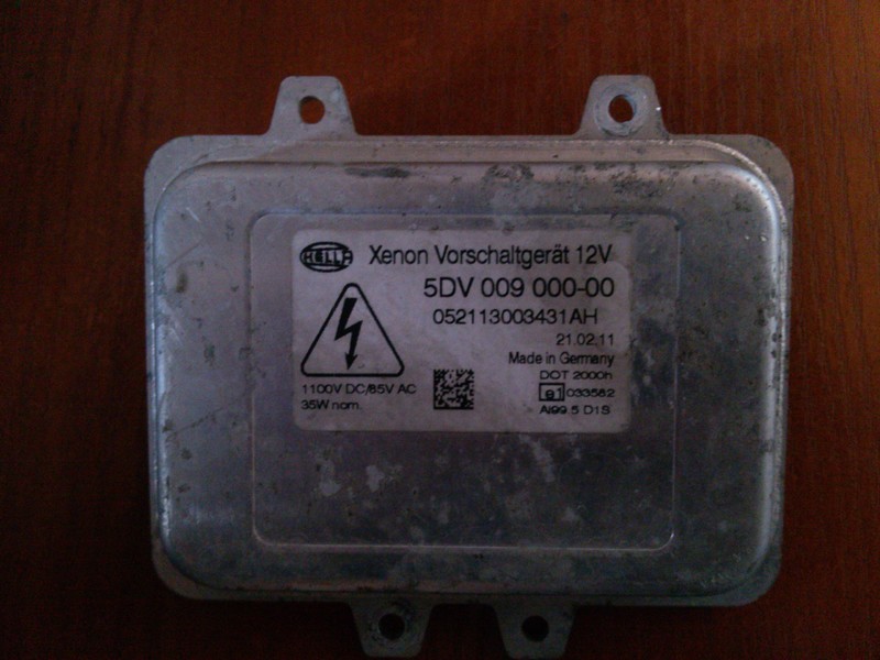 Фари передні 5DV 009 000-00   BMW 5 Series, Cadillac Escalade, Land Rover Range Rover, Mercedes GL-Class, Mercedes Sprinter, Renault Grand Scenic, Skoda Superb, Subaru Legacy, Volkswagen Golf, Volkswagen Touareg
