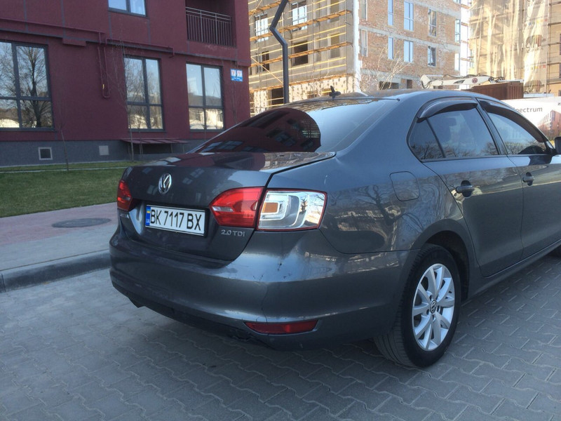Задние фонари Volkswagen Jetta 6 2013 г.  2.0 л дизель Ровно