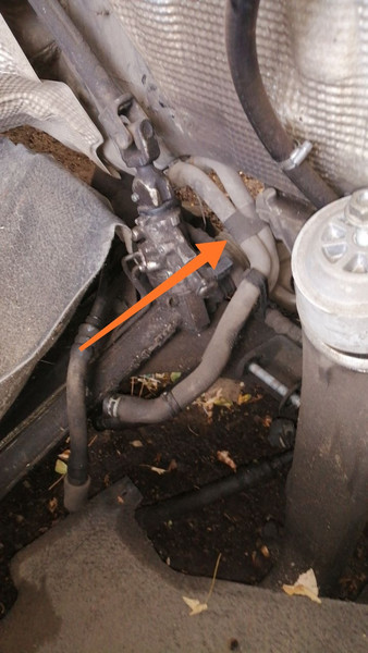 Патрубки системы охлаждения webasto Volkswagen Touareg 2007 г.  4.2 л бензин Киев