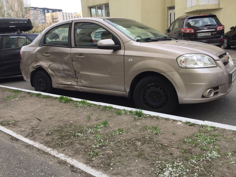 Двери правые Chevrolet Aveo  2007 1.5 Бензин Киев