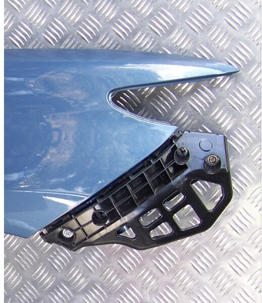 Кронштейн бампера 52535-02050 toyota Toyota Auris E180 2013 хэтчбек 1.3 Бензин Тернополь