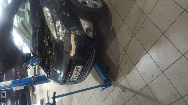 Бампер передний Renault Grand Scenic 3  2011 универсал 1.5 Дизель Днепр