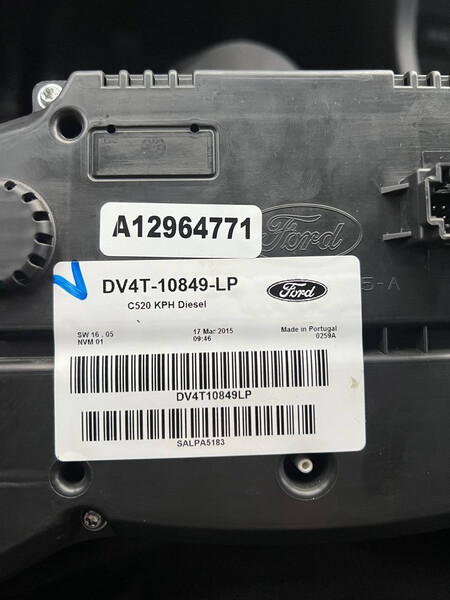 Приборна панель Ford Kuga 2 2015 г.  Житомир