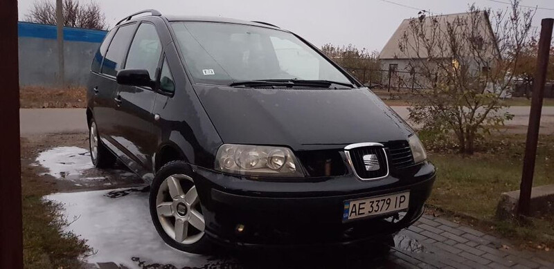 Решітка радіатора права верх Seat Alhambra  2005 универсал 1.9 Дизель 
