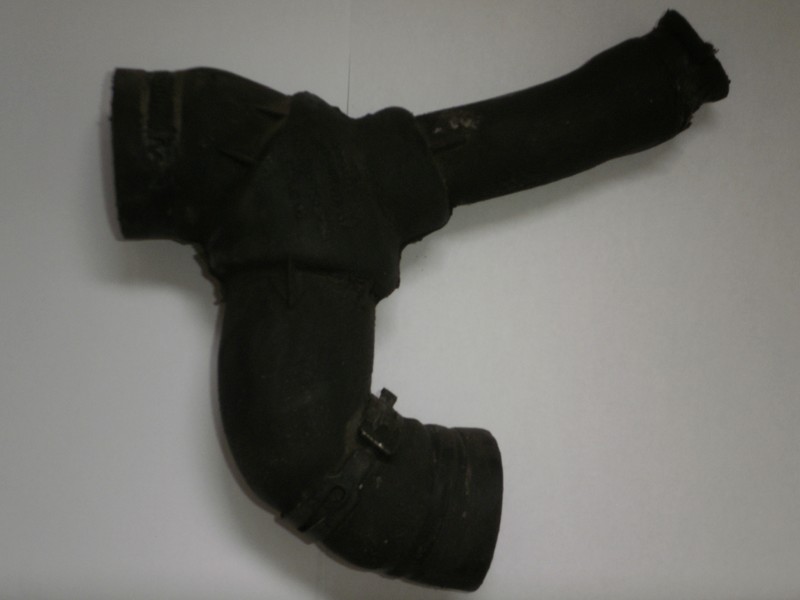 Патрубок системы охлаждения Opel Astra  2000 2.0 Бензин Северодонецк