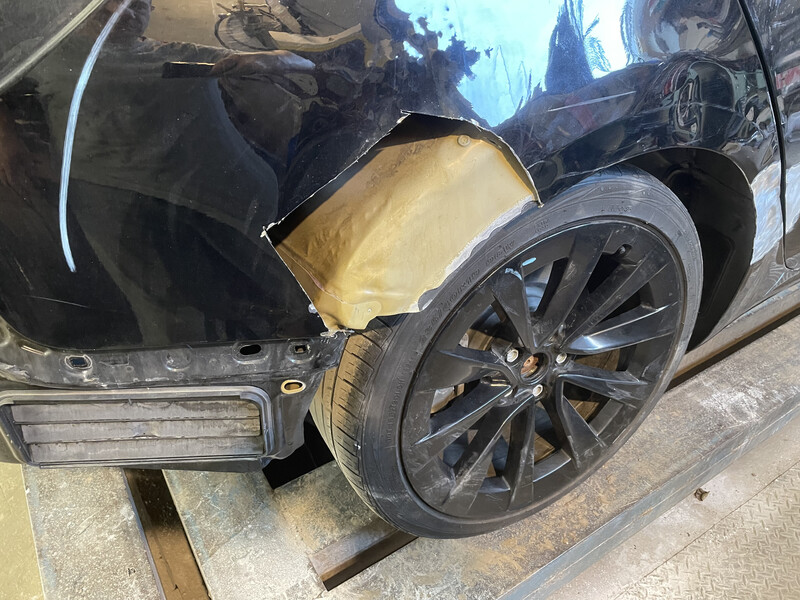Крило зад праве Tesla Model 3  2022 111.0 Электро Тернополь