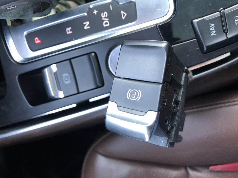 Кнопка ручника Audi Q5  2014 3.0 Дизель Одесса