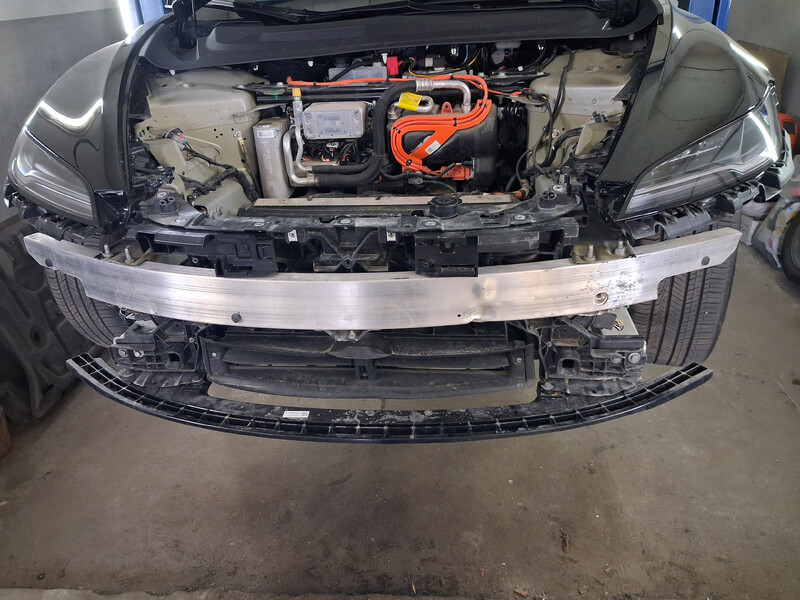 Усилитель бампера переднего Tesla Model 3  2025 2.0 Электро Киев
