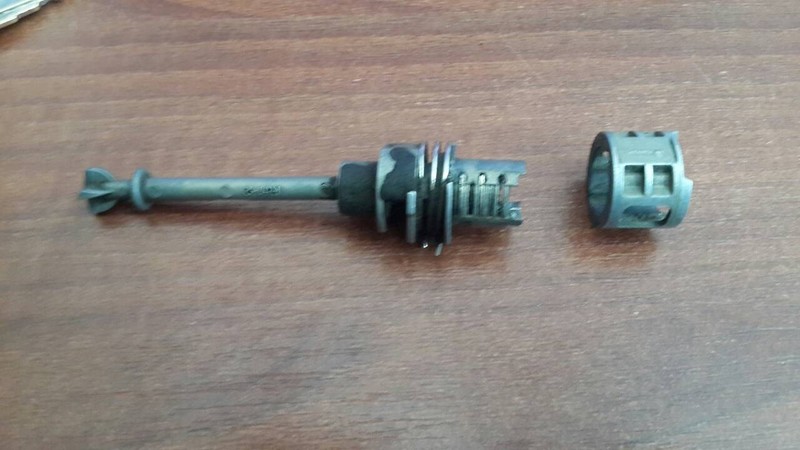 Замок дверей лівий Suzuki Grand Vitara  2005 універсал 2.0 Дизель 