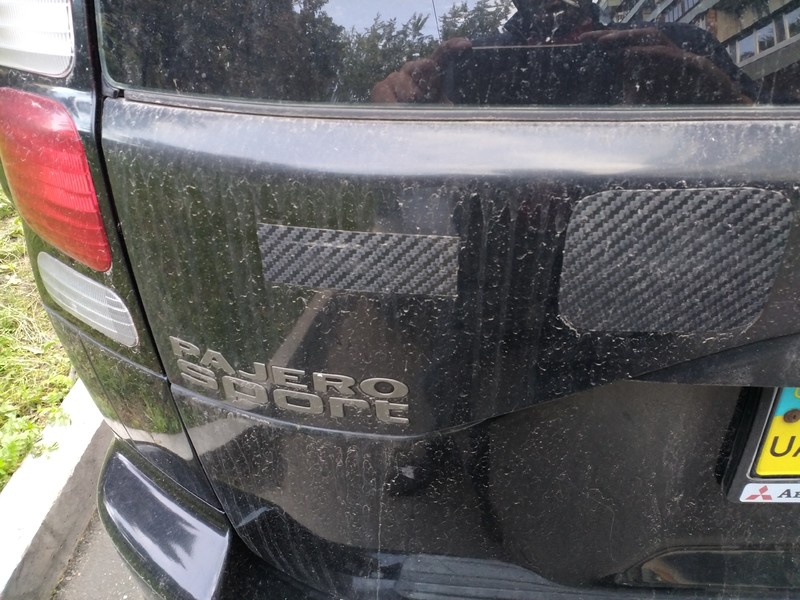 Накладка крышки багажника Mitsubishi Pajero Sport  2007 2.5 Дизель Киев