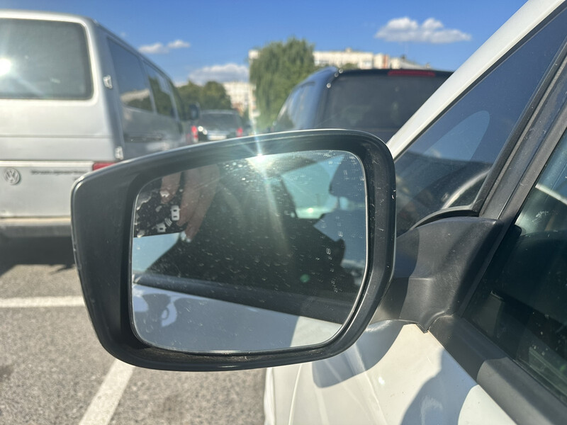 Зеркальный элекмент правый Nissan Leaf  2023 Чернівці