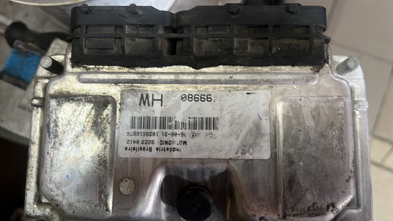 Блок керування двигуном 1039S16876   Chevrolet Captiva