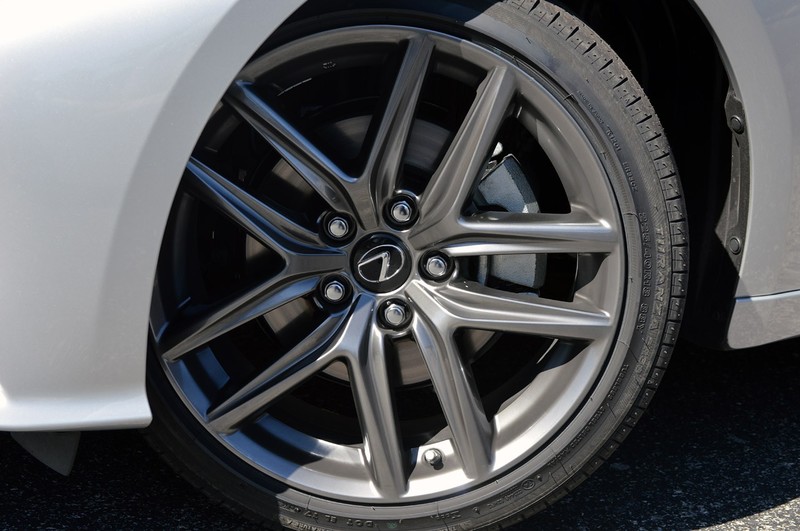 Диски легкосплавные Lexus IS 2008 г.  Одесса