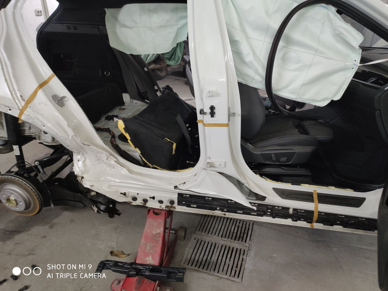 Правый порог BMW 2 Series X2 F39 2019 г.  2.0 л бензин Луцк