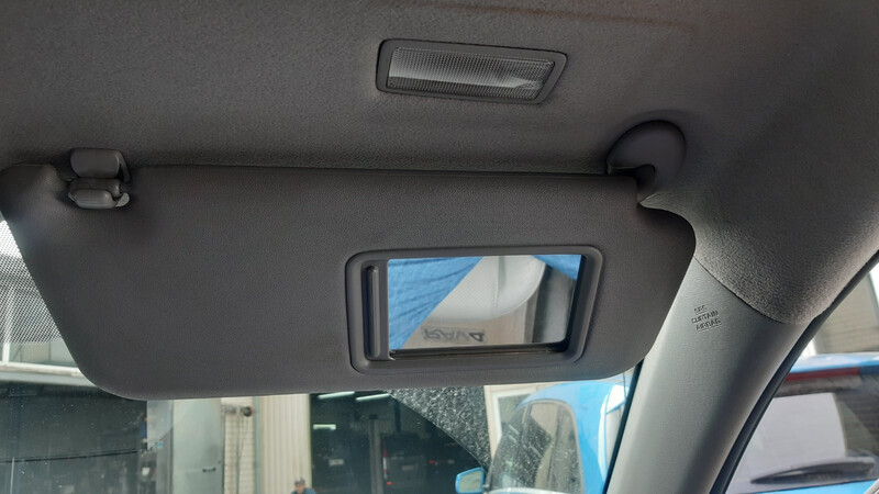 Козырек пассажира Toyota RAV4  2006 2.5 Бензин Киев