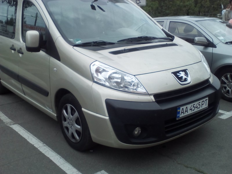 Крыло переднее Peugeot Expert  2012 2.0 Дизель Киев