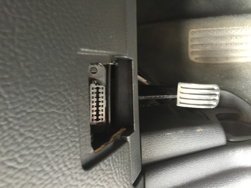 Заглушка разъёма подключения компьютера в салоне Volvo XC90  2011 2.4 Дизель Киев