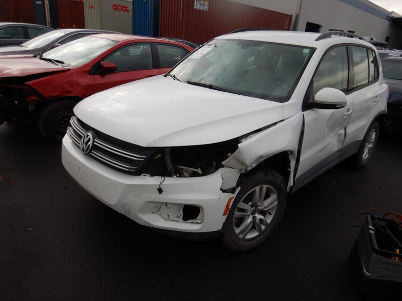 Крыло переднее Volkswagen Tiguan 2016 г.  2.0 л бензин Новомосковск