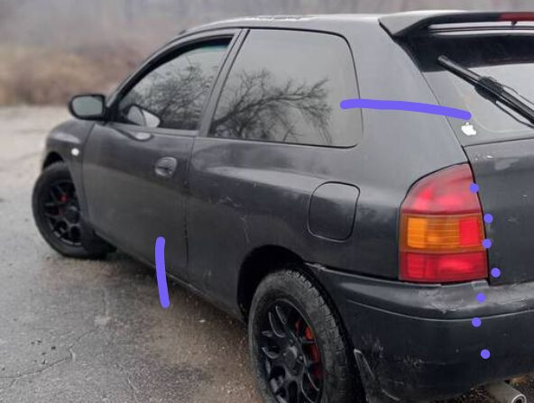 Левая задняя четверть Mazda 323  1996 хэтчбек 1.5 Бензин Киев