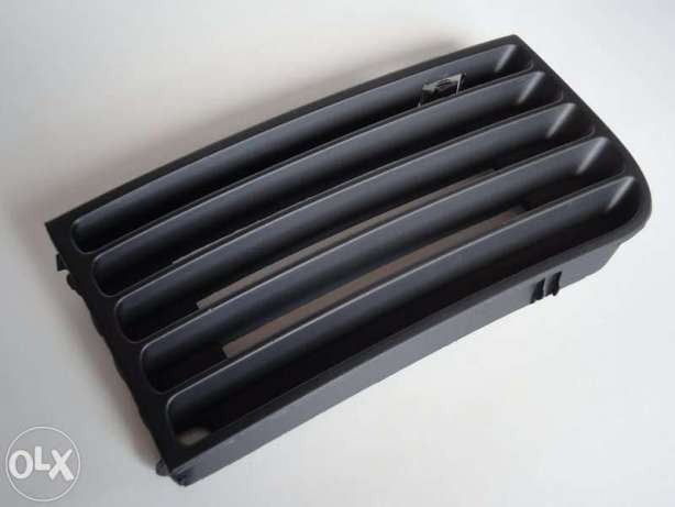 Решетка противотуманки правая Audi A8 D2 2000 г.  4.2 л бензин Полтава