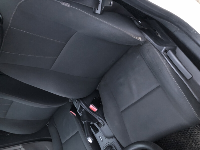 Чохол сидіння водійського Renault Megane 3 хэтчбек 2010 г.  1.5 л дизель Ровно