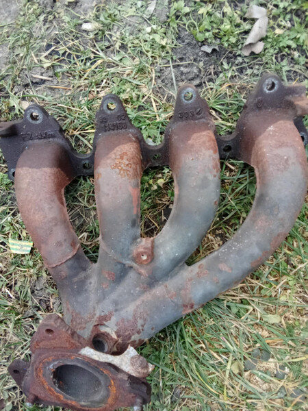 Выпускной коллектор Renault Megane 2  2004 универсал 1.6 Бензин 