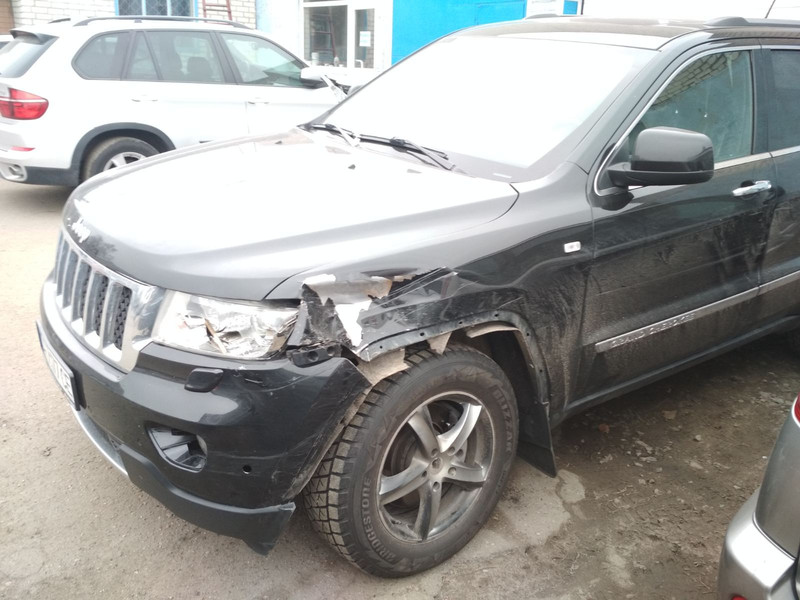 Фара передняя левая Jeep Grand Cherokee  2012 3.0 Дизель Черкассы