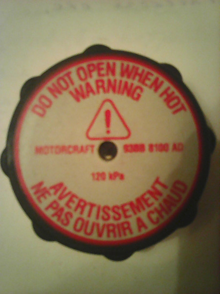 Кришка розширювального бачка Ford Focus 2004 р.  2.0 л бензин Запоріжжя