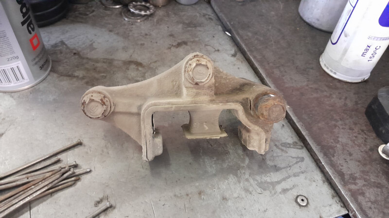 Подушки двигуна Honda CR-V 2  2005 2.2 Дизель 