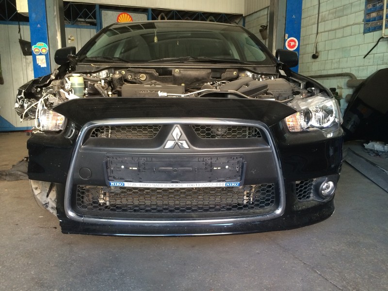 Бампер передний Mitsubishi Lancer X Ralliart 2012 г.  1.6 л бензин Запорожье