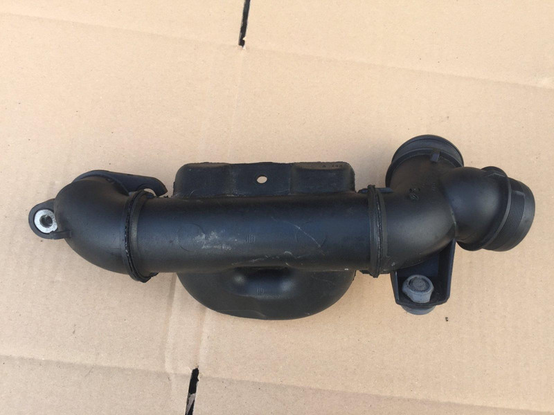 Патрубок воздуховода 1465156   Ford C-Max, Ford Focus