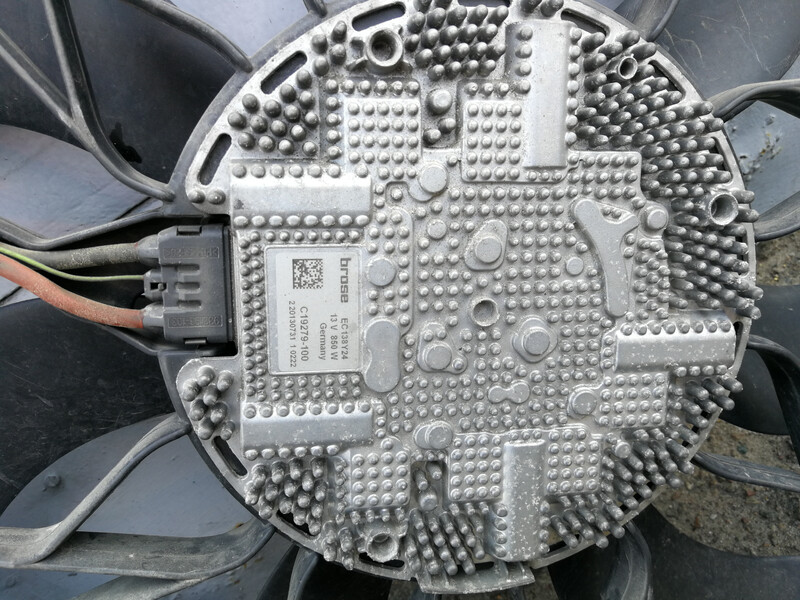 Моторчик вентилятора охлаждения двигателя EC138Y24   Jeep Grand Cherokee