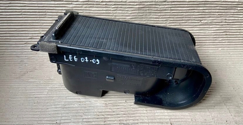 Подстаканник Subaru Legacy 2.0 2006 г.  Киев